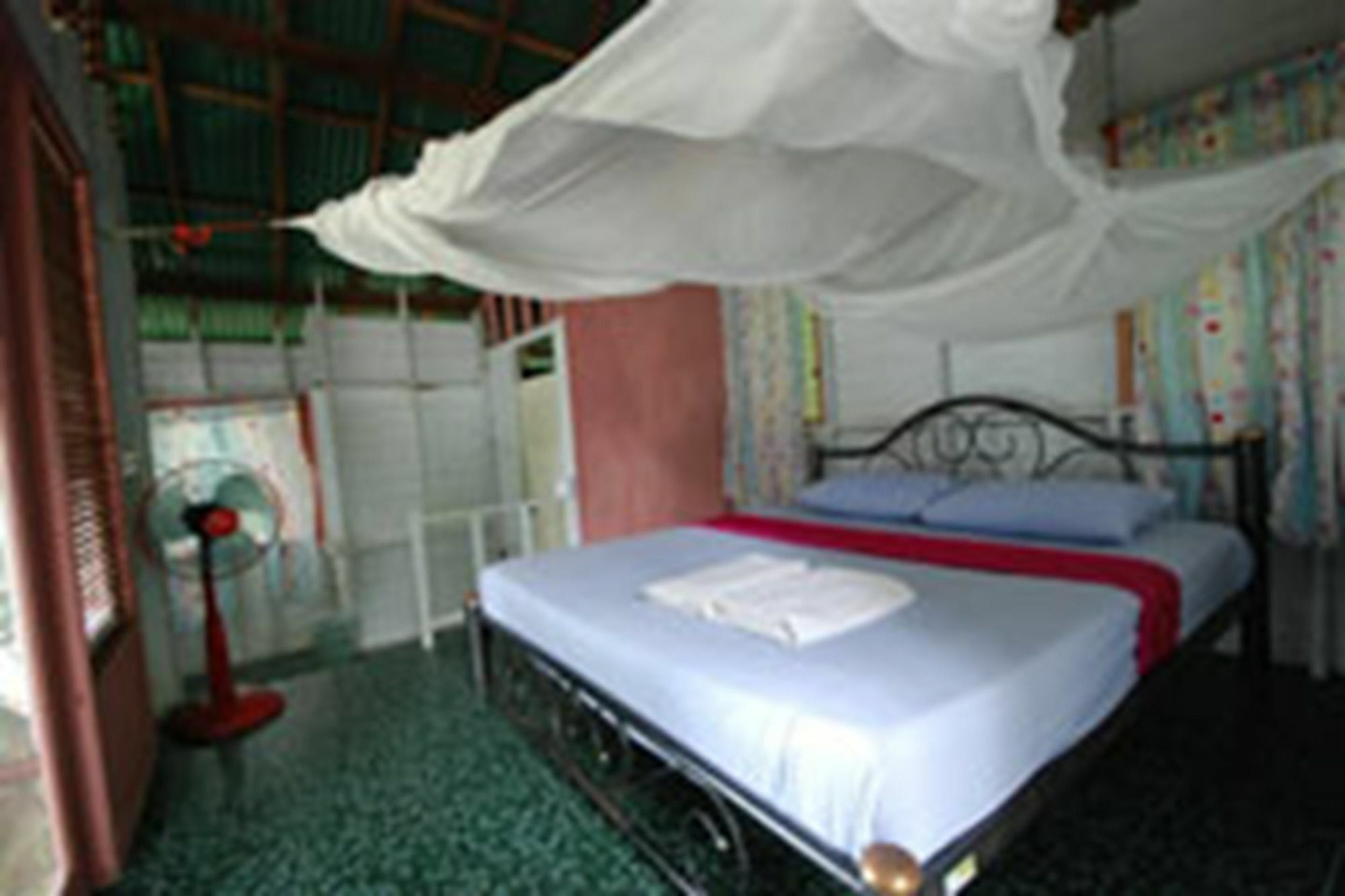 Tohko Beach Resort Koh Phi Phi Ngoại thất bức ảnh