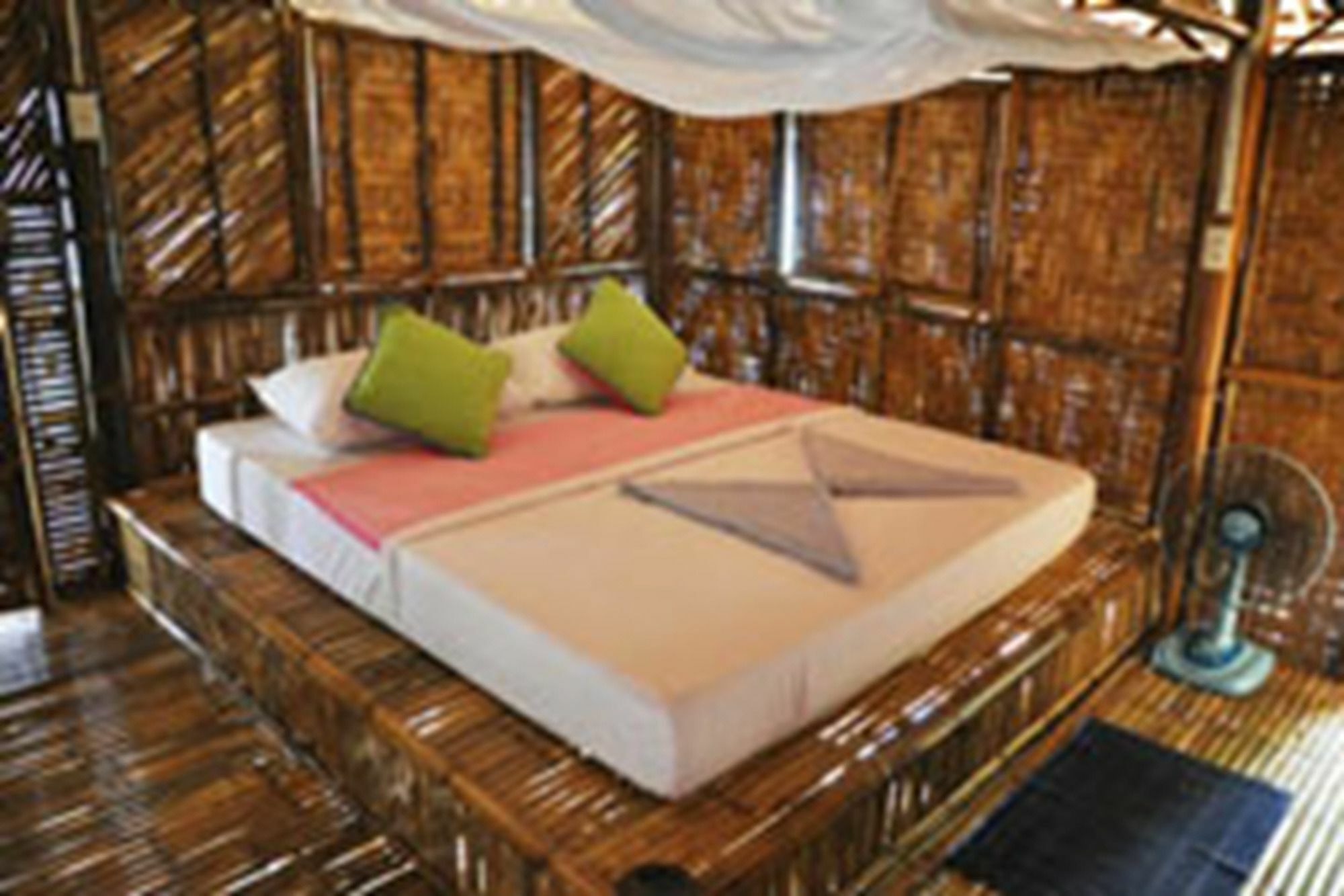 Tohko Beach Resort Koh Phi Phi Ngoại thất bức ảnh